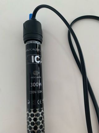 Calentador acuario ICA 300W y adorno