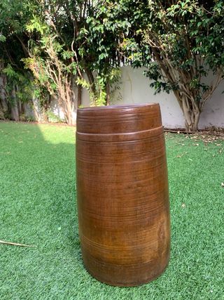 Jarrón madera maciza marrón