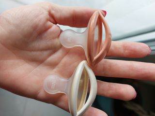 2 Ciucci NUK rosso e beige 0-9 mesi