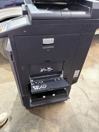 Impresora Kyocera multifunción