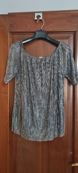 Blusa plateada c/manga corta