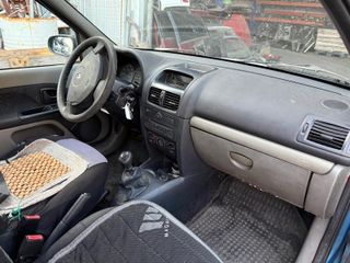 Renault Clio II (2003) - Despiece