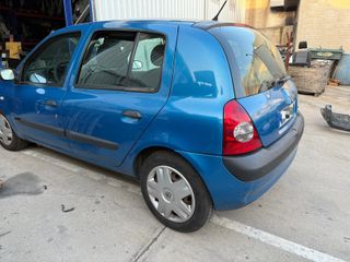 Renault Clio II (2003) - Despiece
