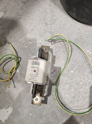 Fusible SIBA 400A NH3 - Alta capacidad
PLACA SOLAR