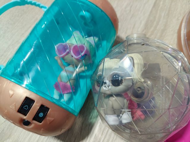 3 Muñecas LOL + accesorios