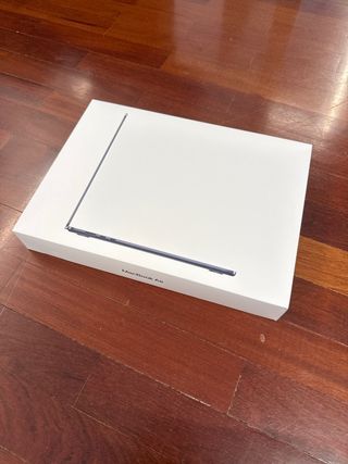 Nuevo / Sin abrir 15” M4 MacBook Air - Midnight