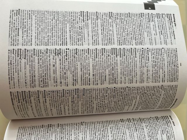 The Oxford Spanish Dictionary: Second edition r...