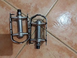 Pedales clasicos SR SP-100BL