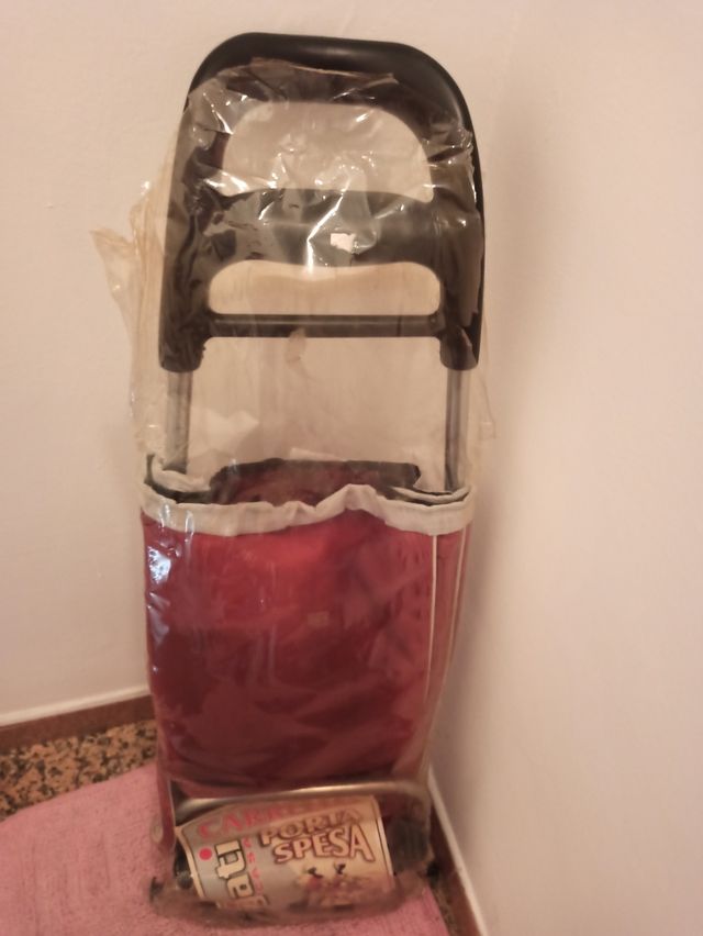 Carrello spesa pieghevole rosso nuovo