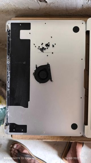 MacBook Air 820-00165 (2015) despiece 