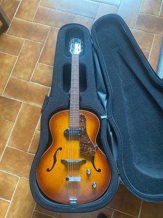 Godin 5th Avenue - Guitarra 