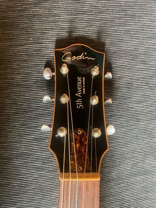 Godin 5th Avenue - Guitarra 