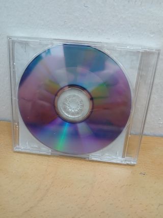 Carlos Baute Lote CD Latino, 8 euros.