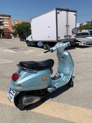 Vespa LX 125