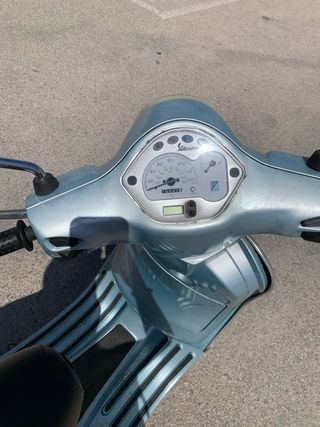 Vespa LX 125