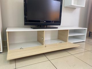 Mueble TV moderno blanco y madera