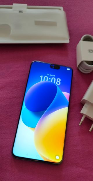 12 RAM + 512 GB 
200 MP / HONOR 90 5G 
