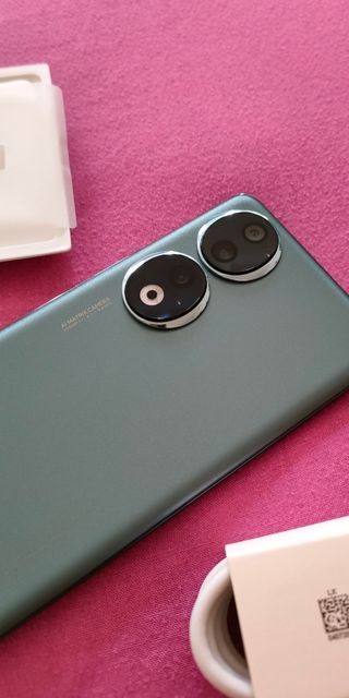 12 RAM + 512 GB 
200 MP / HONOR 90 5G 