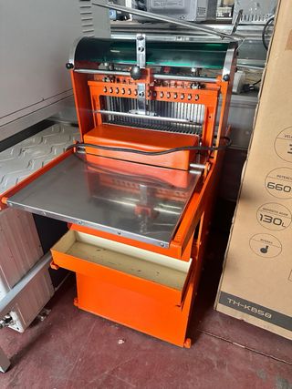 Cortadora de pan profesional