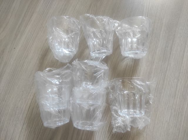 8 Vasos plástico transparente