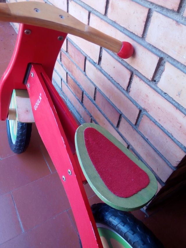 Escucho oferta. No regalo. Bici madera