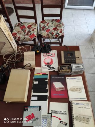 Commodore 128 - Computer vintage