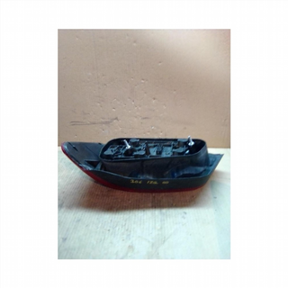 Piloto trasero izquierdo Peugeot 306 (7B) 