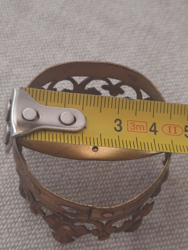 5 corone in metallo antico