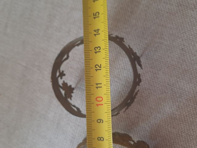 5 corone in metallo antico