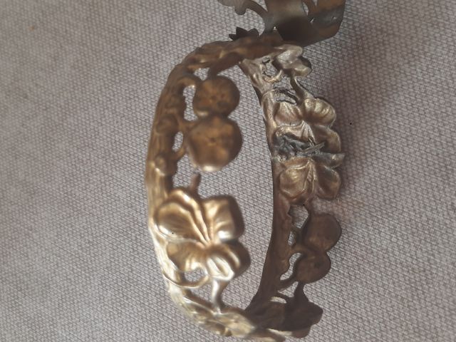 5 corone in metallo antico