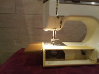 Máquina coser EVA midinette 4