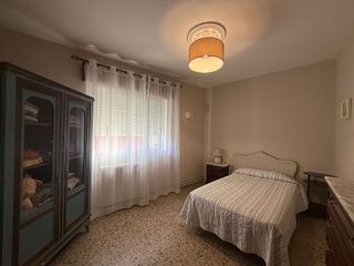 Casa pareada en alquiler en Grove (O)