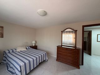 Casa pareada en alquiler en Grove (O)