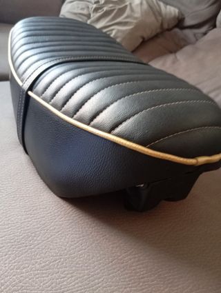 Asiento Dax replica 5.5L moto