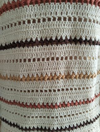 Chaqueta tejida a crochet