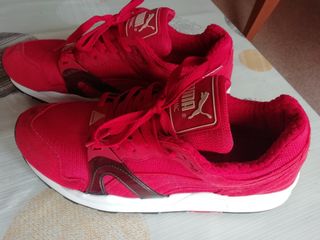 Zapatillas Puma rojas