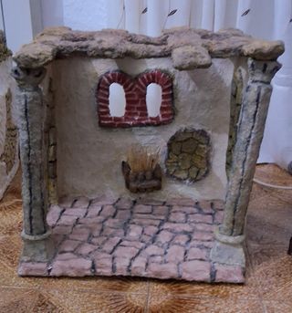 Belén Navidad artesanal con columnas  figuras 40cm