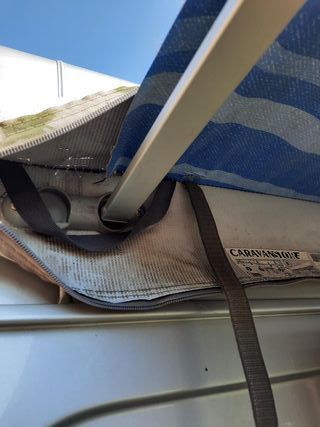 Toldo Fiamma Caravanstore azul usado