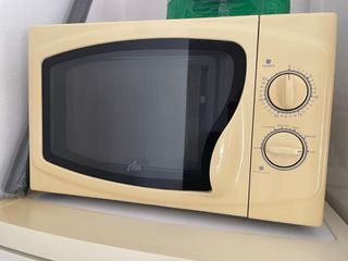 Microondas Zeam crema vintage