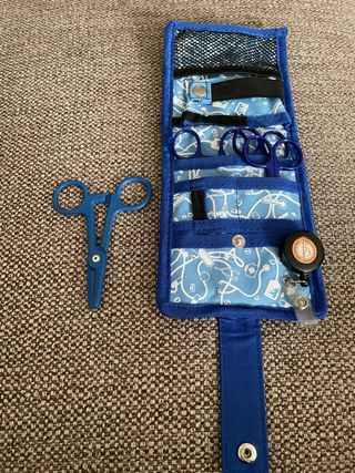 ENFERMANIA, juego de tijeras de enfermería,nuevas