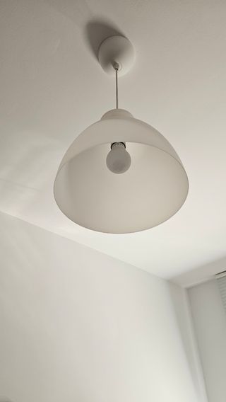 Lámpara techo Ikea blanca