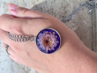 Collana fiore resina viola rosa