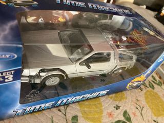 Delorean Regreso al Futuro - Coche escala