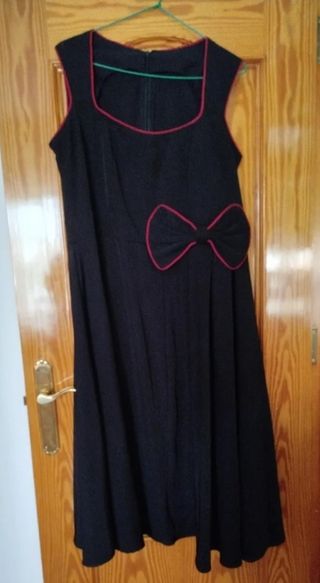 Vestido años 50 negro c/rojo