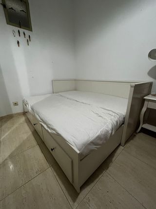 Diván cama blanco con 3 cajones