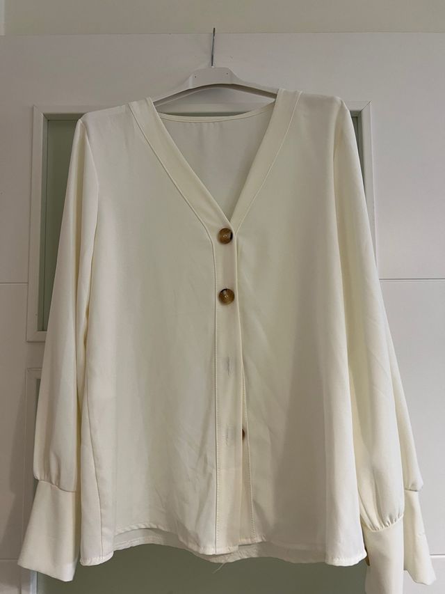 Blusa blanca botones