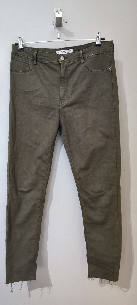 Pantalones Zara - Ajustados - Verde kaki
