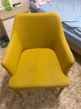 Silla mostaza - Diseño moderno