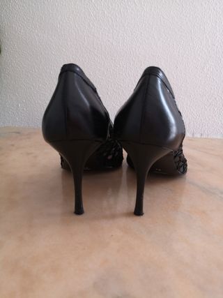 Zapatos tacón aguja negros