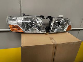 Faros Mitsubishi Montero